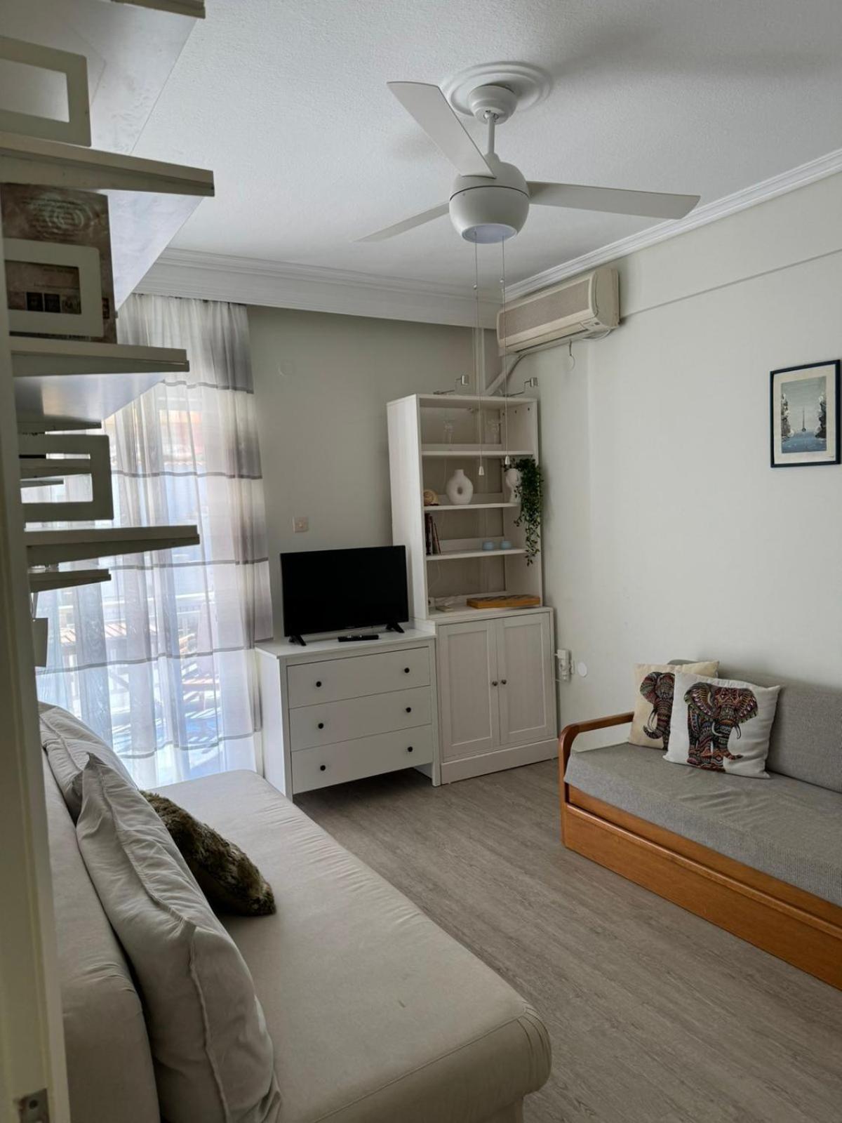 Grandma Mary'S Apartment Nea Playia 외부 사진